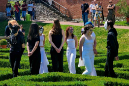 Kraków Wydarzenie Wystawa Magdalena Abakanowicz na Wawelu inspiruje młodych